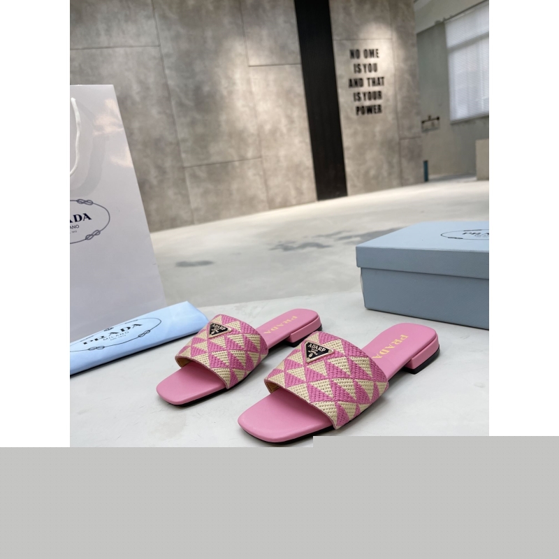 Pra*a slippers